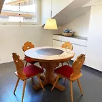 Bm186 - Alpenstil - 60M2 Dachstockwohnung Mit Garage Daire