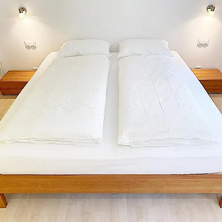 Apartment Dachwohnung Im Alpenstil, 60m2 Für 2p, Mit Garage Bm186 *