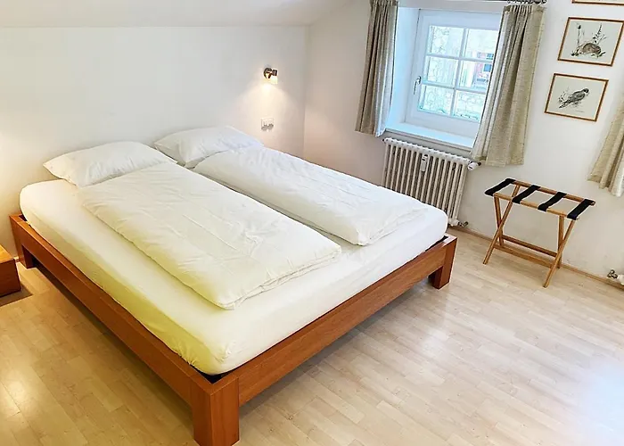 Alpenstil - 60m2 Dachstockwohnung Mit Garage - Bm186 Daire Pontresina