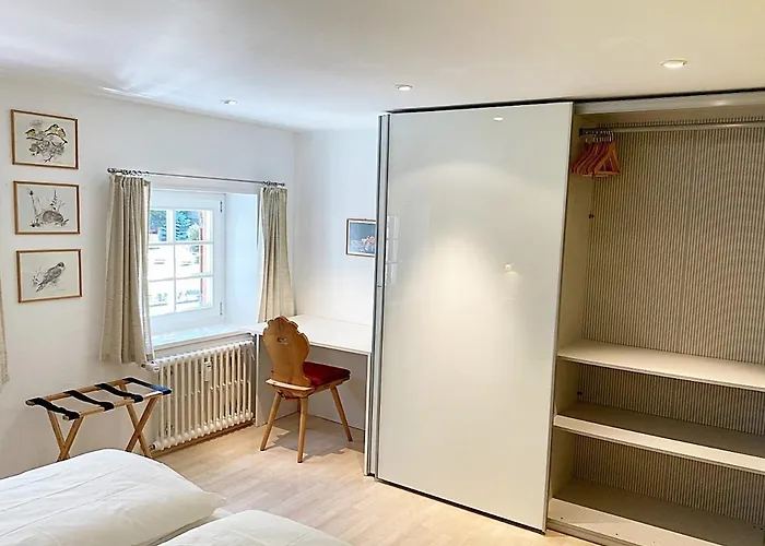 Alpenstil - 60m2 Dachstockwohnung Mit Garage - Bm186 Pontresina