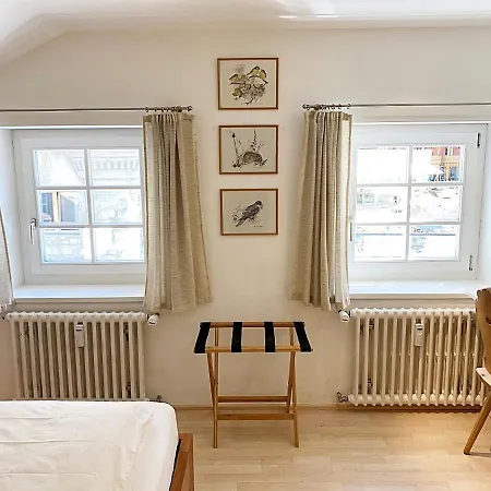 Alpenstil - 60m2 Dachstockwohnung Mit Garage - Bm186 아파트