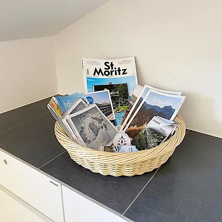 Alpenstil - 60m2 Dachstockwohnung Mit Garage - Bm186 아파트 *