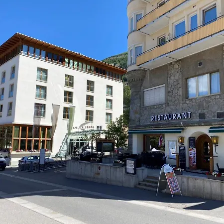 Alpenstil - 60m2 Dachstockwohnung Mit Garage - Bm186 아파트 *