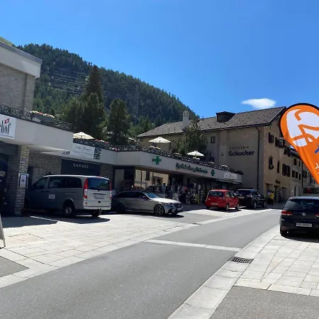 아파트 Alpenstil - 60m2 Dachstockwohnung Mit Garage - Bm186 *